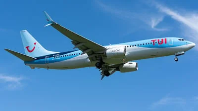 TUI G-TAWZ Boeing 737-86N