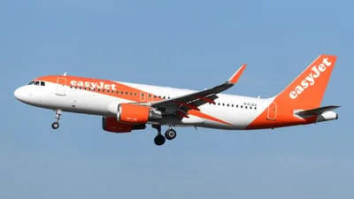 easyJet G-EJCA Airbus A320-214
