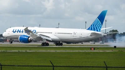 United Airlines N81110 Boeing 787-9 Dreamliner