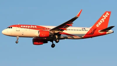 easyJet Europe OE-IVU Airbus A320-214