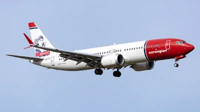 Norwegian LN-FGJ Boeing 737-8 MAX