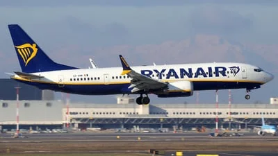 Ryanair EI-IHM Boeing 737-8-200 MAX