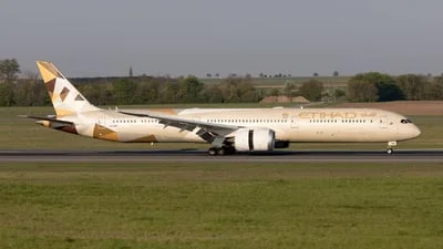 Etihad Airways A6-BMF Boeing 787-10 Dreamliner