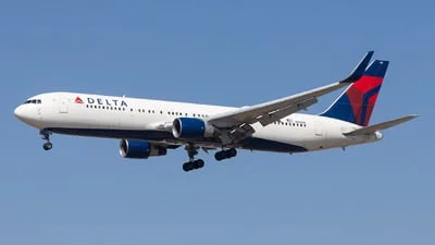 Delta Air Lines N199DN Boeing 767-332(ER)