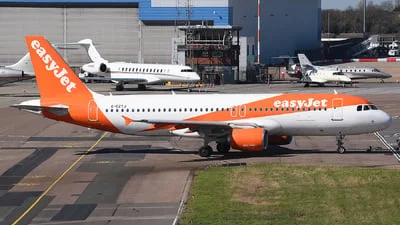 easyJet G-EZTJ Airbus A320-214