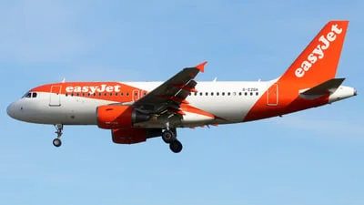 easyJet G-EZGK Airbus A319-111