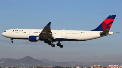 Delta Air Lines N814NW Airbus A330-323