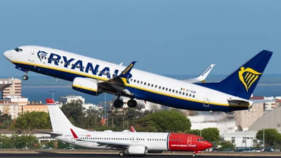 Ryanair EI-GSK Boeing 737-8AS