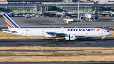Air France F-GZNJ Boeing 777-328ER