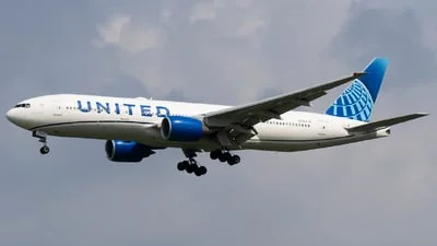 United Airlines N204UA Boeing 777-222(ER)