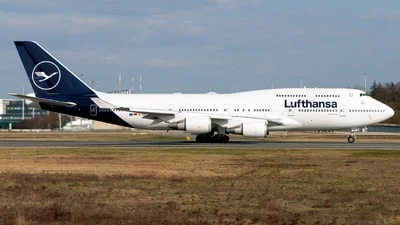 Lufthansa D-ABVW Boeing 747-430