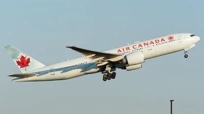 Air Canada C-FIUF Boeing 777-233LR
