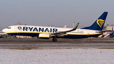 Ryanair EI-EBF Boeing 737-8AS