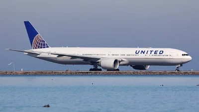 United Airlines N2534U Boeing 777-322ER