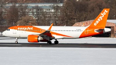 easyJet G-UZHC Airbus A320-251N