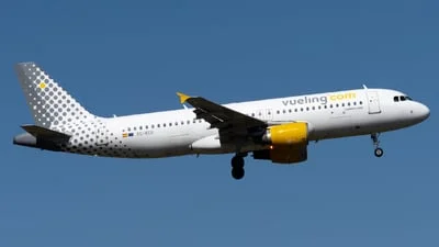Vueling EC-KCU Airbus A320-216