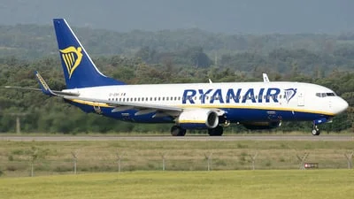 Ryanair EI-ENH Boeing 737-8AS