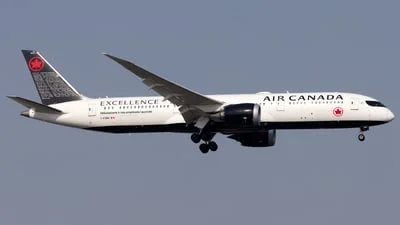 Air Canada C-FSBV Boeing 787-9 Dreamliner