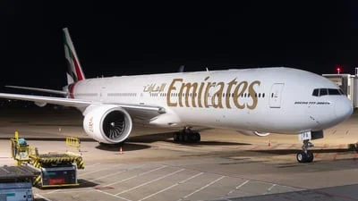 Emirates A6-EPA Boeing 777-31HER