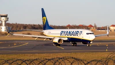 Ryanair (Buzz) SP-RSB Boeing 737-8AS