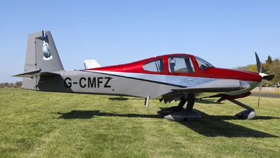 Private G-CMFZ Vans RV-10