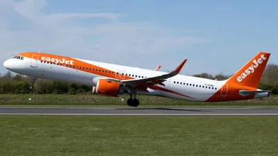 easyJet G-UZMH Airbus A321-251NX