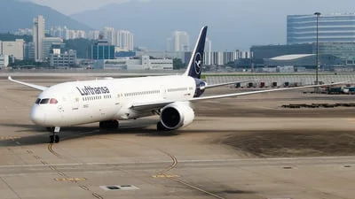 Lufthansa D-ABPT Boeing 787-9 Dreamliner