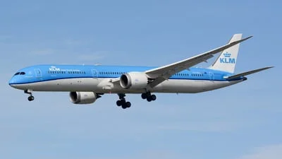 KLM Royal Dutch Airlines PH-BKC Boeing 787-10 Dreamliner