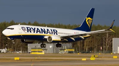 Ryanair (Buzz) SP-RSI Boeing 737-8AS