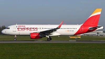Iberia Express EC-LVQ Airbus A320-216
