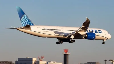 United Airlines N29985 Boeing 787-9 Dreamliner