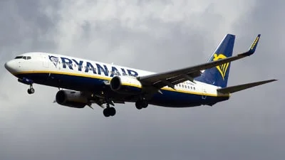 Ryanair EI-ENJ Boeing 737-8AS