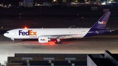 FedEx N882FD Boeing 777-F28