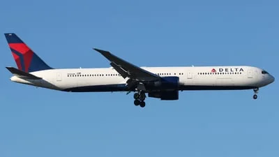 Delta Air Lines N836MH Boeing 767-432(ER)