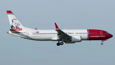 Norwegian SE-RTI Boeing 737-8 MAX