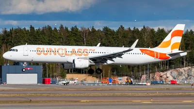 Sunclass Airlines OY-TCN Airbus A321-211