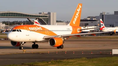 easyJet G-EZBV Airbus A319-111