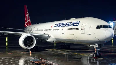 Turkish Airlines TC-LJF Boeing 777-3F2ER