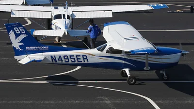 Embry-Riddle Aeronautical University (ERAU) N495ER Cessna 172S Skyhawk SP