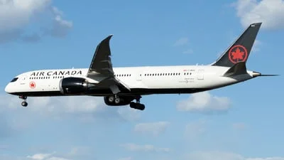 Air Canada C-GWUU Boeing 787-9 Dreamliner