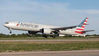 American Airlines N728AN Boeing 777-323ER