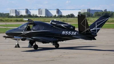 Private N553X Cirrus Vision SF50 G3 Arrivee