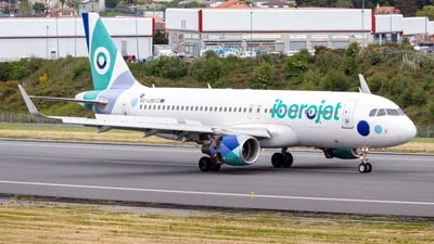 Iberojet EC-LZD Airbus A320-214