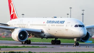 Turkish Airlines TC-LLJ Boeing 787-9 Dreamliner