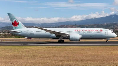 Air Canada C-FNOI Boeing 787-9 Dreamliner