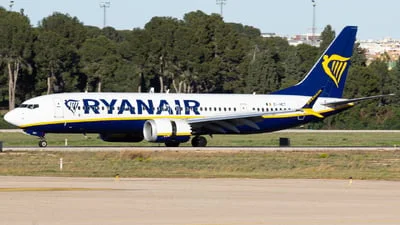 Ryanair EI-HET Boeing 737-8-200 MAX