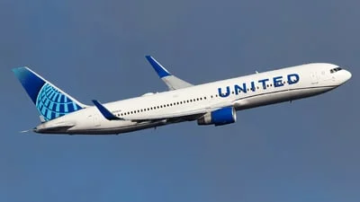 United Airlines N658UA Boeing 767-322(ER)