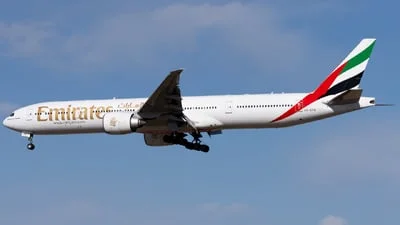 Emirates A6-EPB Boeing 777-31HER