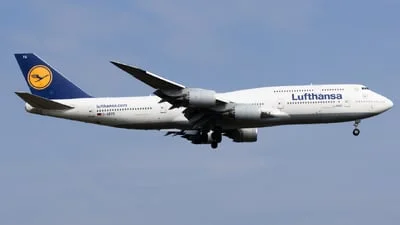 Lufthansa D-ABYG Boeing 747-830