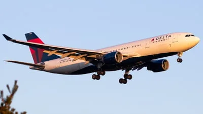 Delta Air Lines N855NW Airbus A330-223